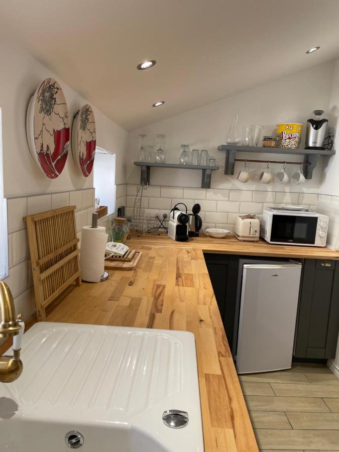 Maison Hirondelles Gites Mezieres-sur-Issoire Экстерьер фото