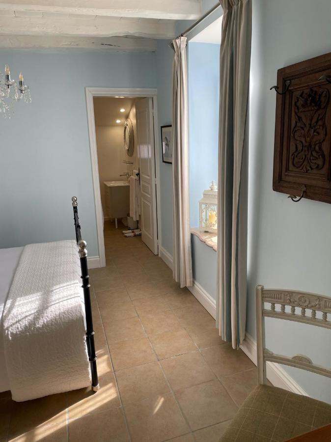 Maison Hirondelles Gites Mezieres-sur-Issoire Экстерьер фото